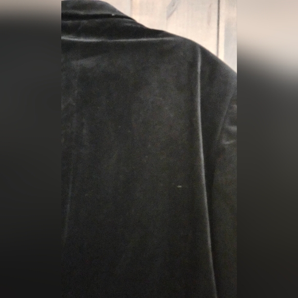 EXPRESS Black velvet tuxedo blazer slim fit. Size 48R - Picture 10 of 15